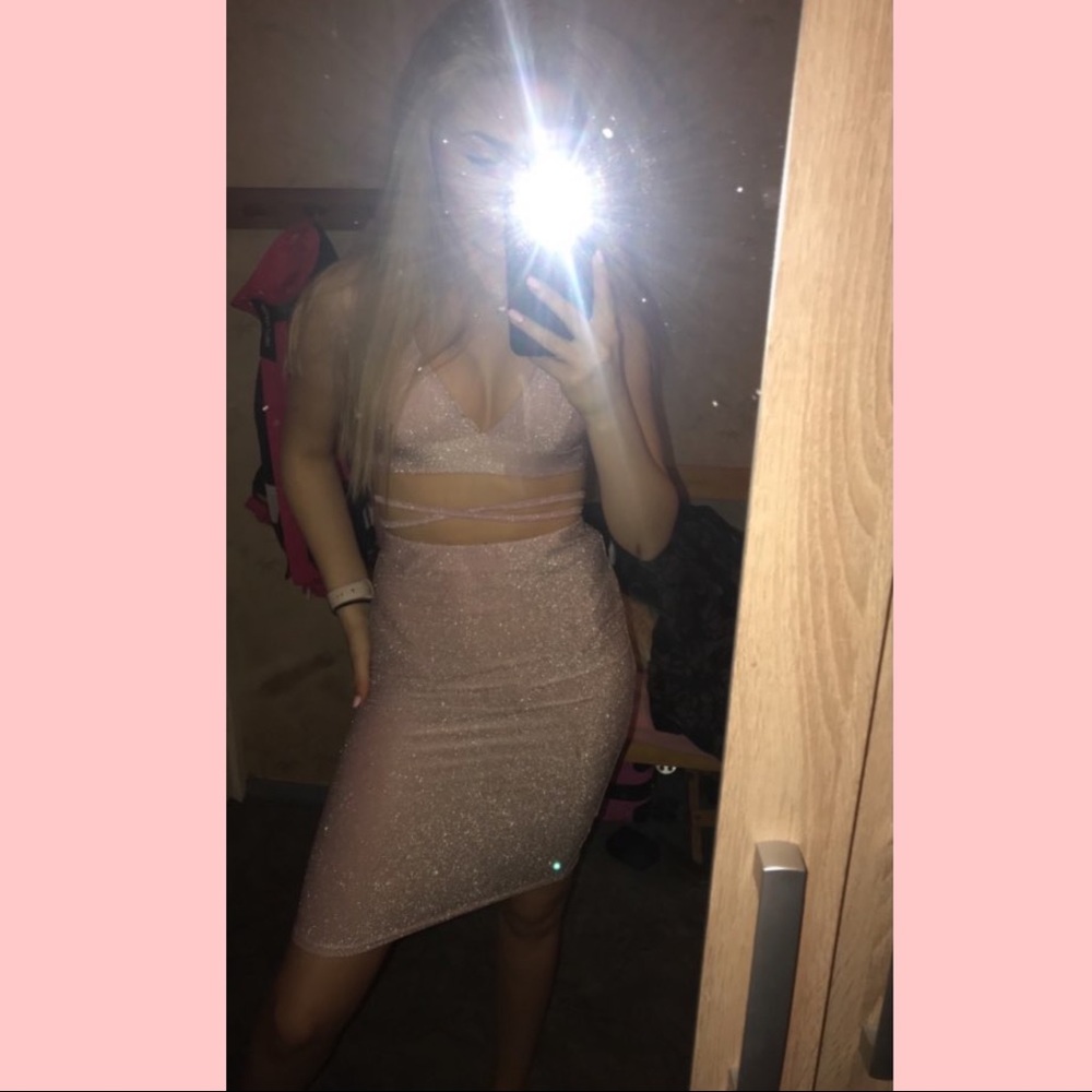 Brand new baby pink glitter set💕 - Picture 2 of 3
